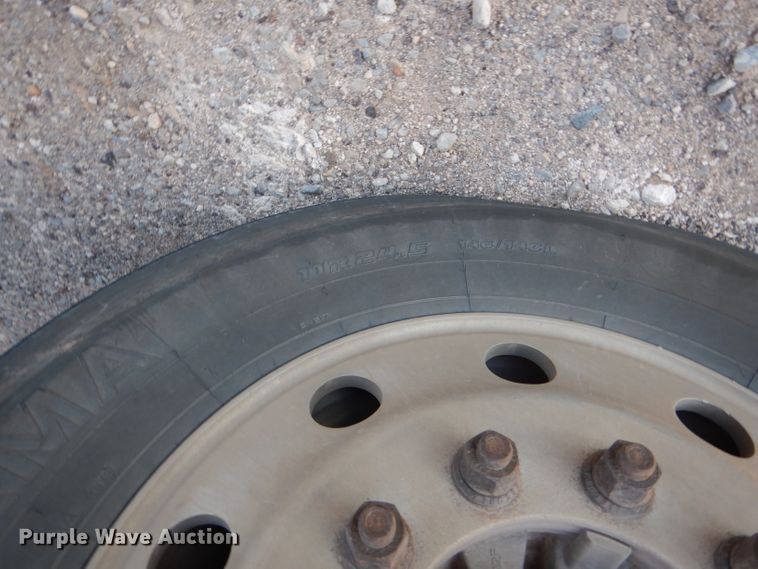 image for item DG0221 2006 Peterbilt 379 semi truck