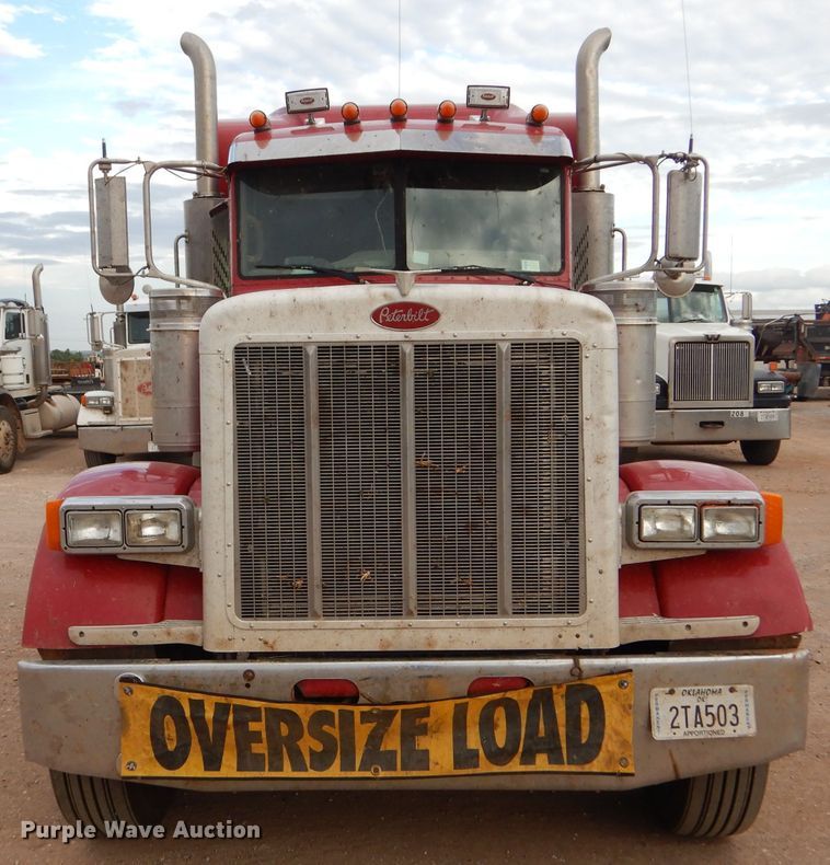 image for item DG0222 2006 Peterbilt 379 semi truck