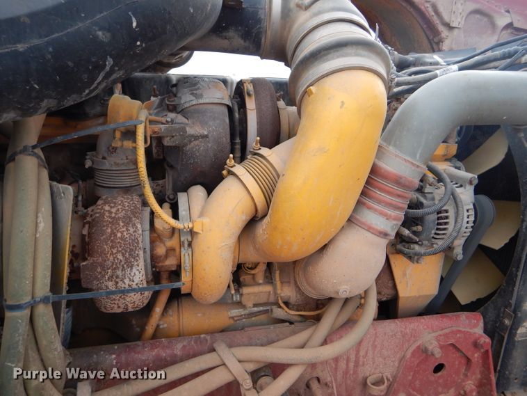 image for item DG0222 2006 Peterbilt 379 semi truck