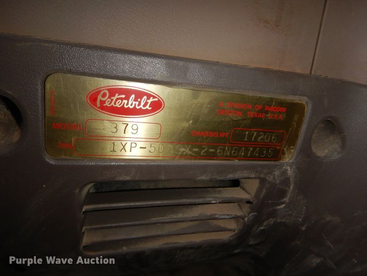 image for item DG0222 2006 Peterbilt 379 semi truck