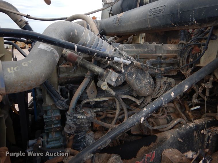 image for item DG0223 2010 Western Star 4900FA semi truck