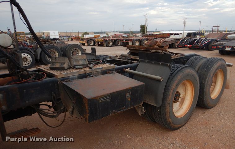 image for item DG0223 2010 Western Star 4900FA semi truck