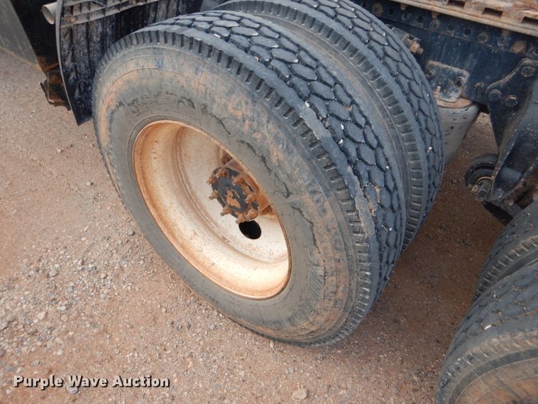 image for item DG0223 2010 Western Star 4900FA semi truck