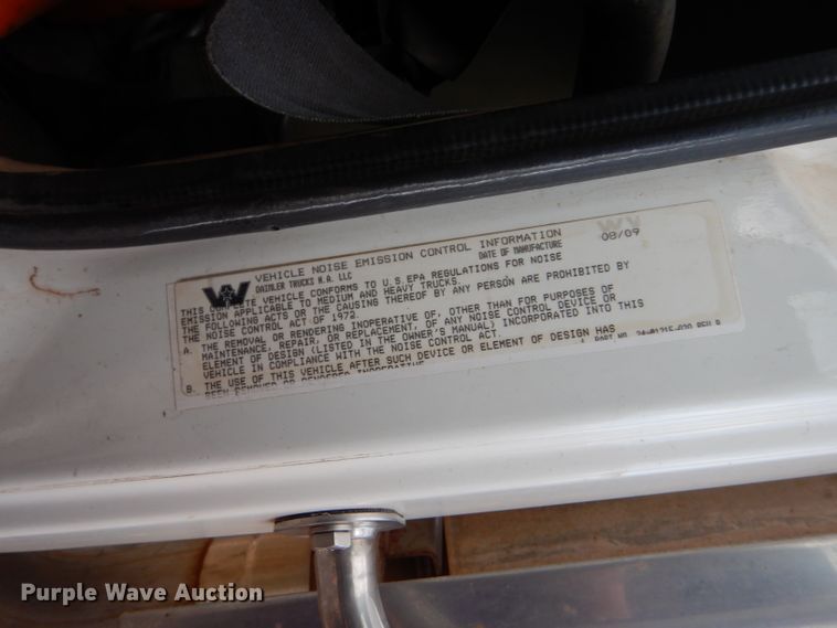 image for item DG0223 2010 Western Star 4900FA semi truck