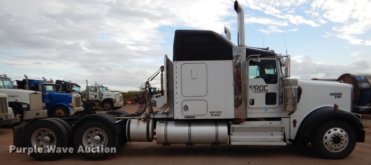 image for item DG0224 2008 Kenworth W900 semi truck