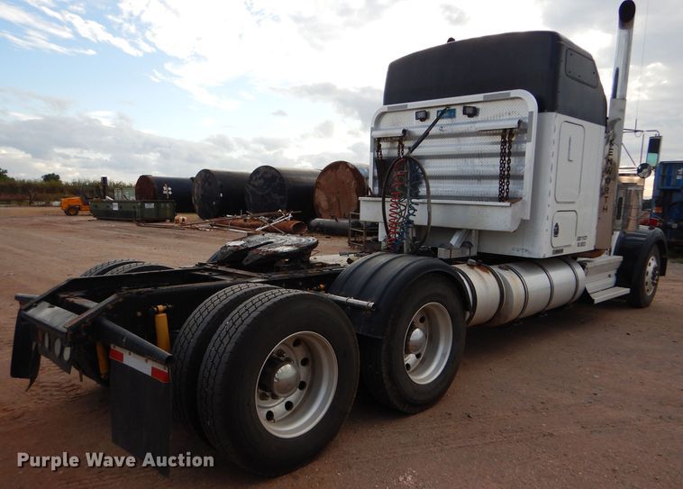 image for item DG0224 2008 Kenworth W900 semi truck