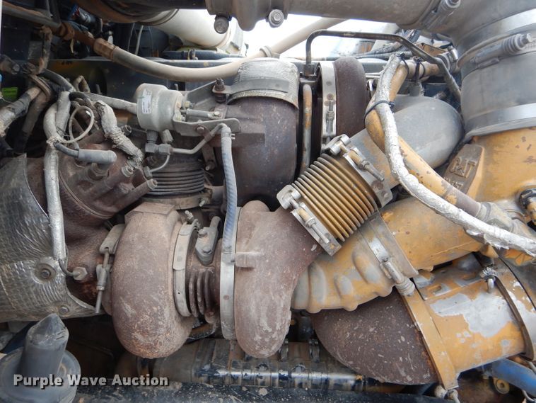 image for item DG0224 2008 Kenworth W900 semi truck