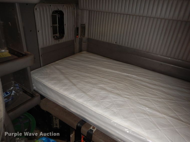 image for item DG0224 2008 Kenworth W900 semi truck