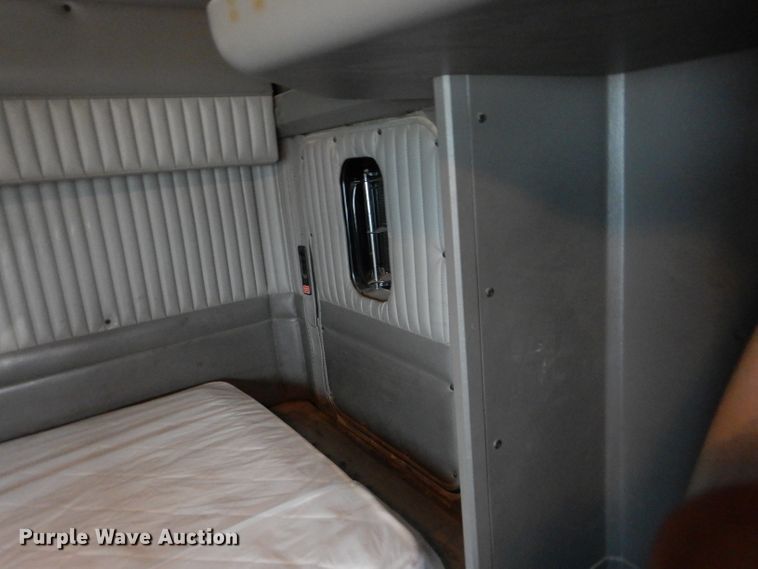 image for item DG0224 2008 Kenworth W900 semi truck