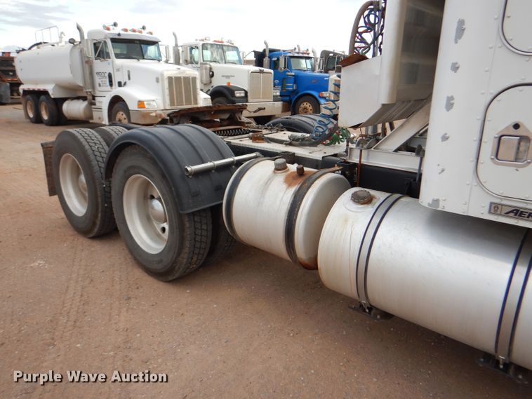 image for item DG0224 2008 Kenworth W900 semi truck