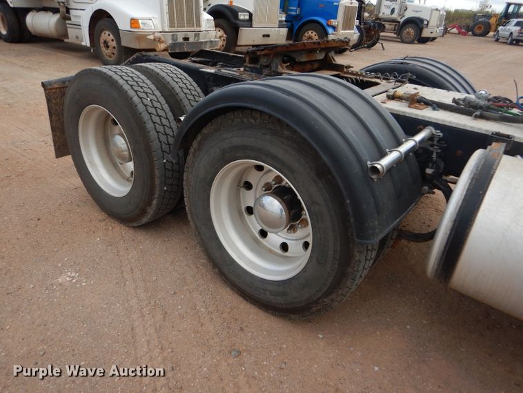 image for item DG0224 2008 Kenworth W900 semi truck