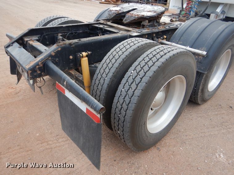 image for item DG0224 2008 Kenworth W900 semi truck