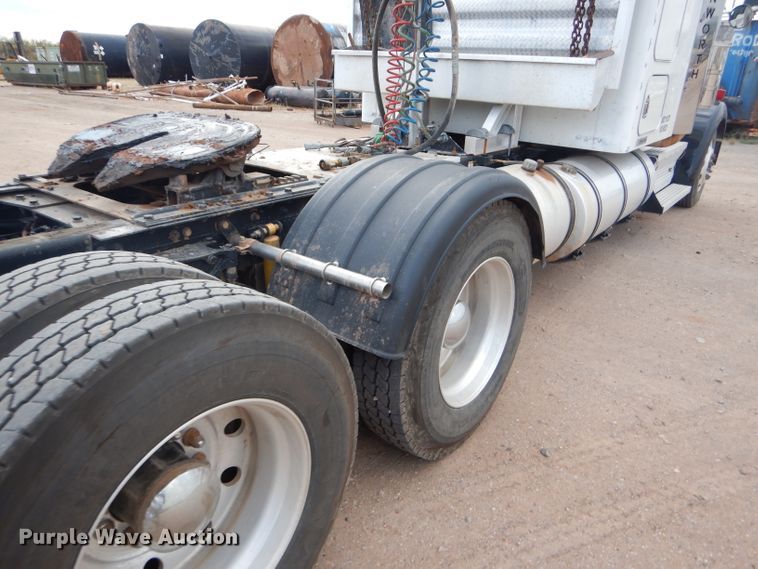 image for item DG0224 2008 Kenworth W900 semi truck