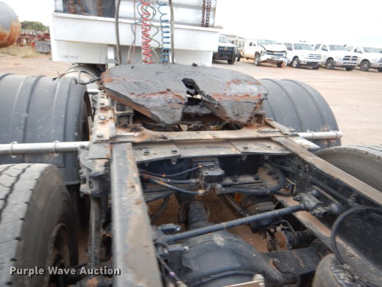 image for item DG0224 2008 Kenworth W900 semi truck