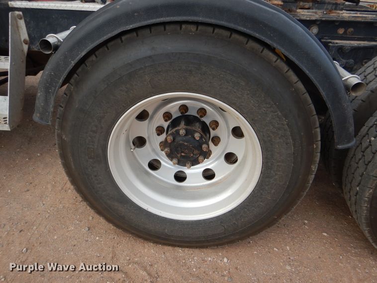 image for item DG0224 2008 Kenworth W900 semi truck