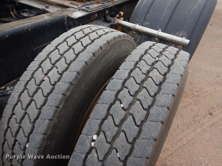 image for item DG0224 2008 Kenworth W900 semi truck