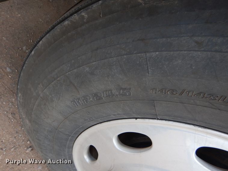 image for item DG0224 2008 Kenworth W900 semi truck