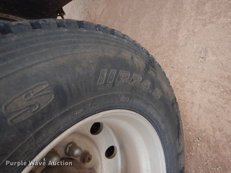 image for item DG0226 2010 Western Star 4900FA semi truck