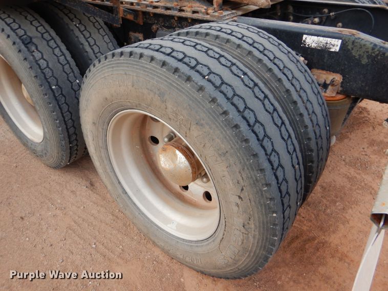 image for item DG0226 2010 Western Star 4900FA semi truck