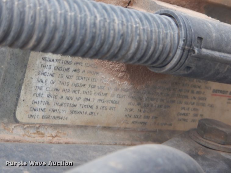 image for item DG0229 2010 Western Star 4900FA semi truck