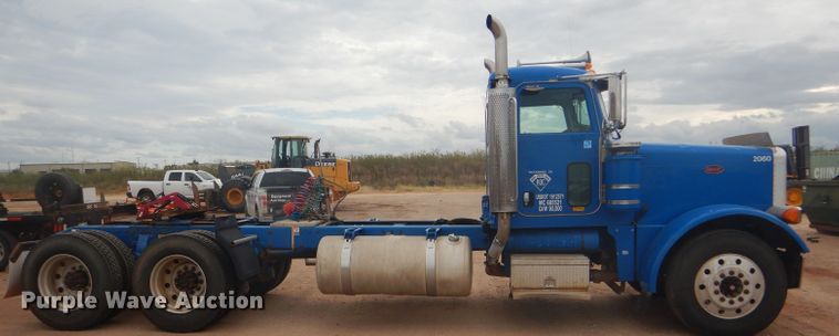 image for item DG0230 2005 Peterbilt 379 semi truck