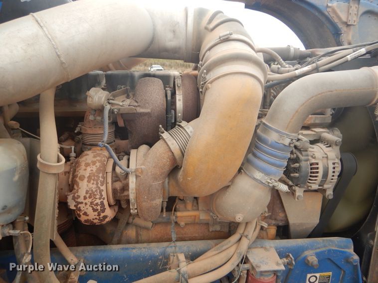 image for item DG0230 2005 Peterbilt 379 semi truck