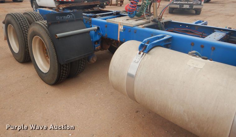 image for item DG0230 2005 Peterbilt 379 semi truck