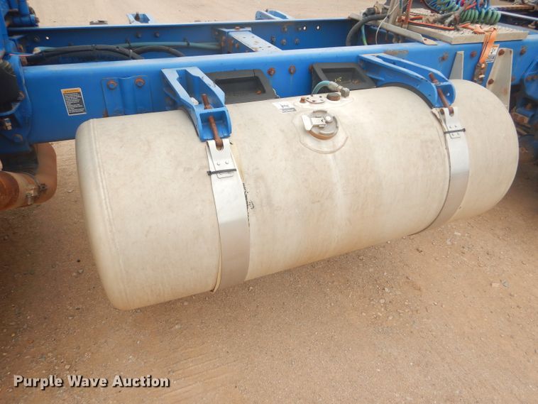 image for item DG0230 2005 Peterbilt 379 semi truck