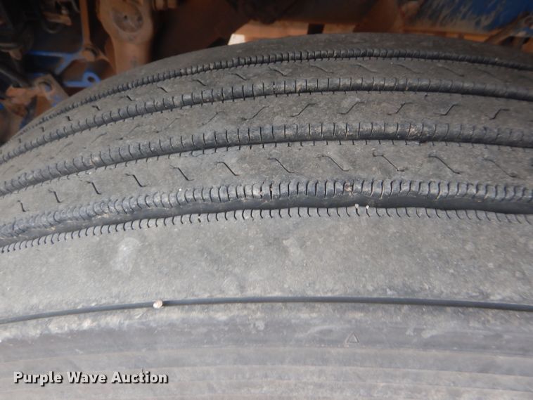 image for item DG0230 2005 Peterbilt 379 semi truck