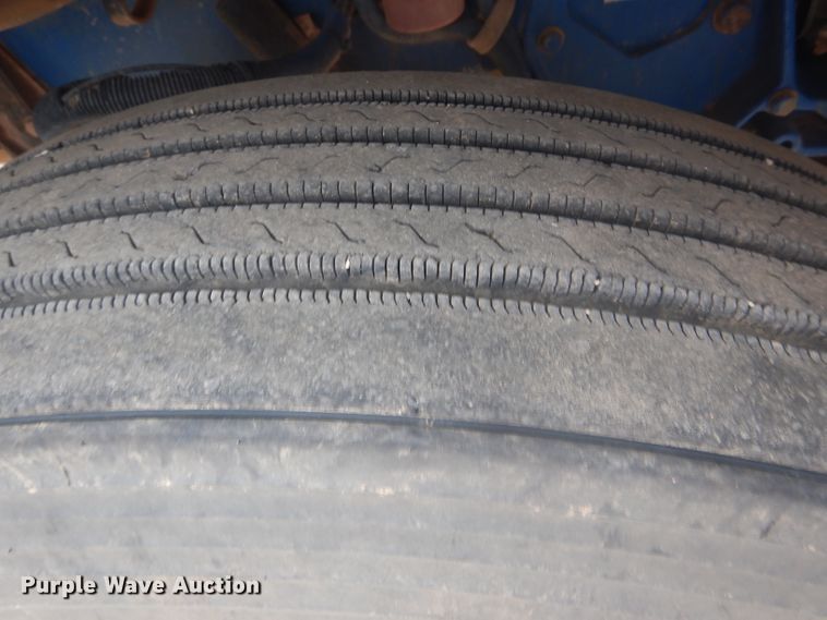 image for item DG0230 2005 Peterbilt 379 semi truck