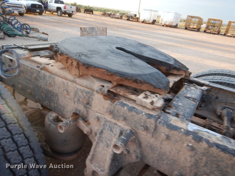 image for item DG0231 2005 Peterbilt 379 semi truck