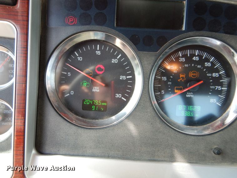 image for item DG4201 2009 Kenworth T800 semi truck