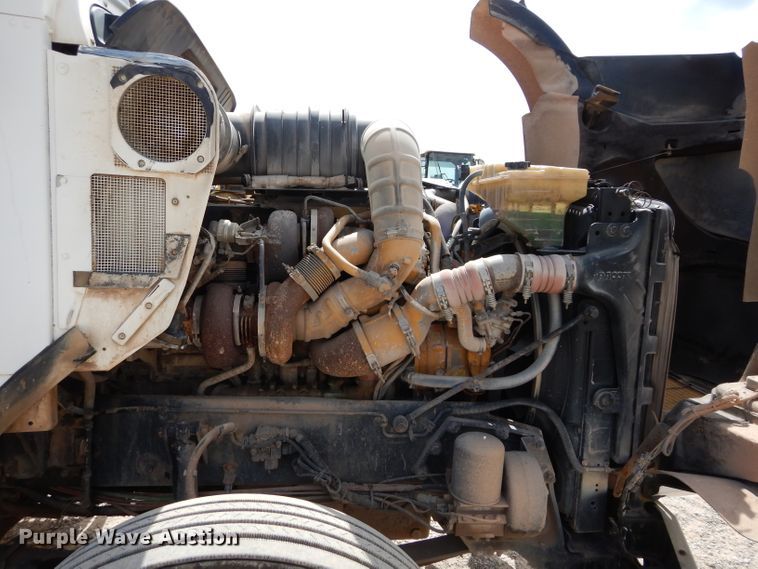 image for item DG4201 2009 Kenworth T800 semi truck