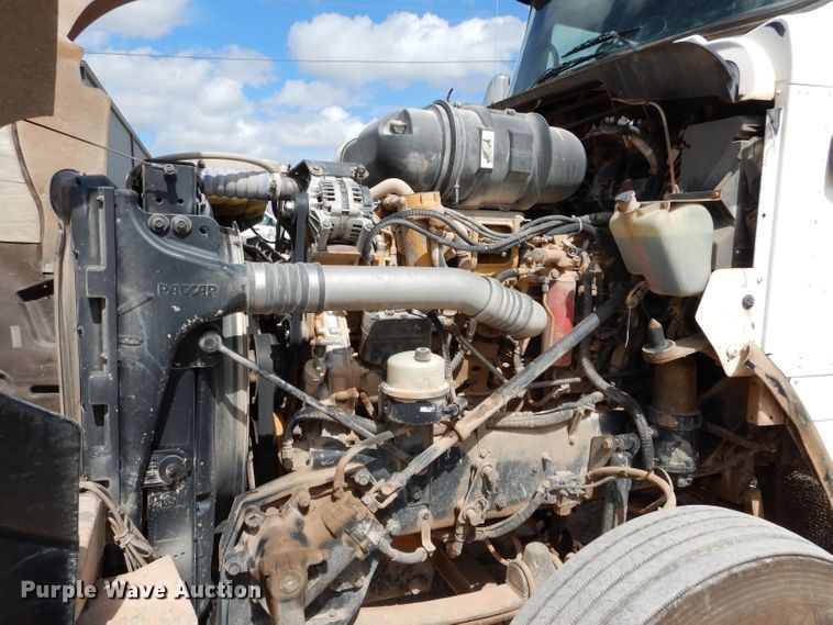 image for item DG4201 2009 Kenworth T800 semi truck