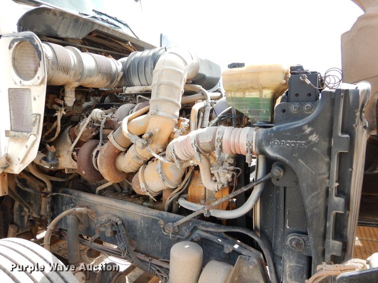 image for item DG4201 2009 Kenworth T800 semi truck