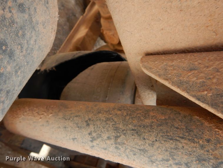 image for item DG4201 2009 Kenworth T800 semi truck