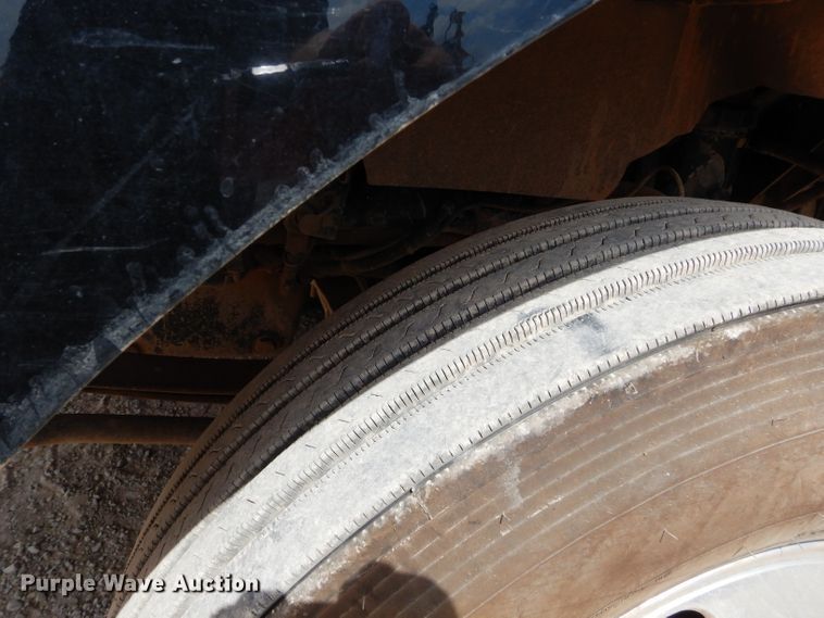 image for item DG4201 2009 Kenworth T800 semi truck