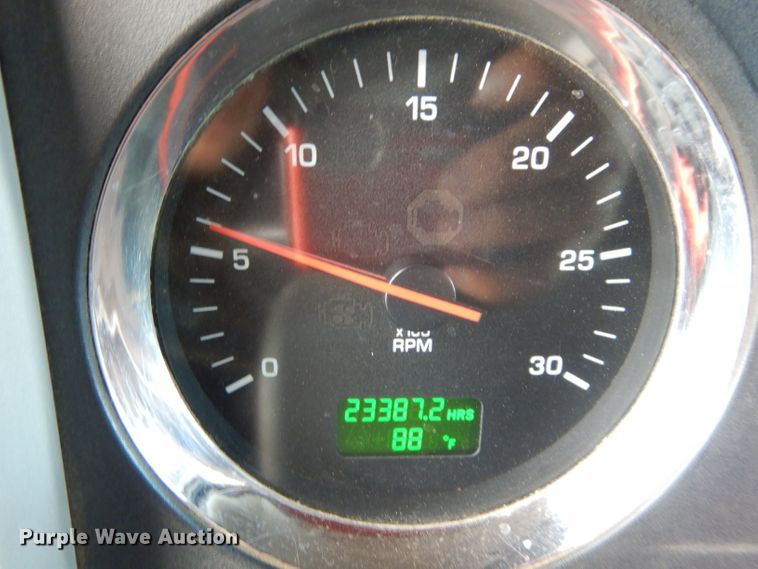 image for item DG4202 2007 Kenworth T800 semi truck