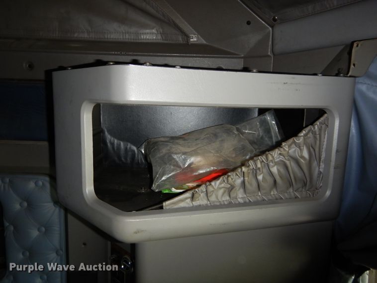 image for item DG4202 2007 Kenworth T800 semi truck