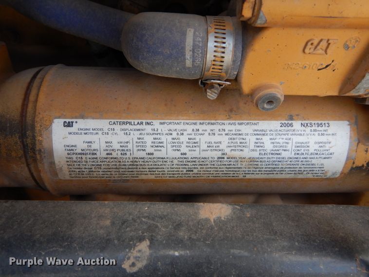 image for item DG4202 2007 Kenworth T800 semi truck