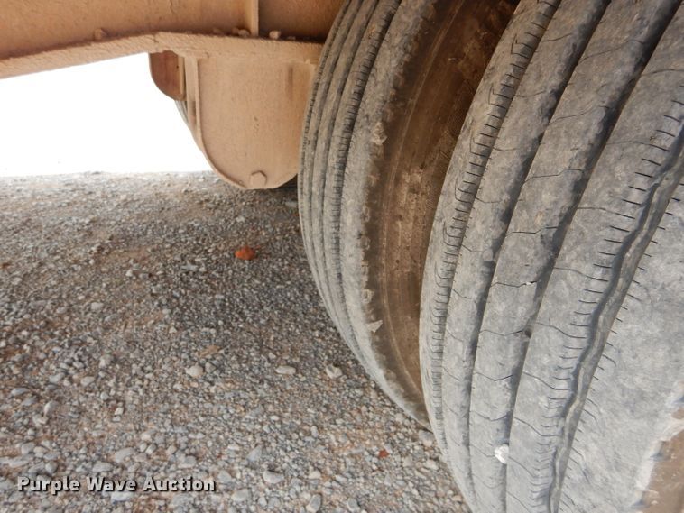 image for item DG4203 2006 Viking VFD46R16F35T drop deck equipment trailer