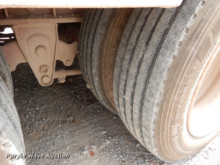 image for item DG4203 2006 Viking VFD46R16F35T drop deck equipment trailer