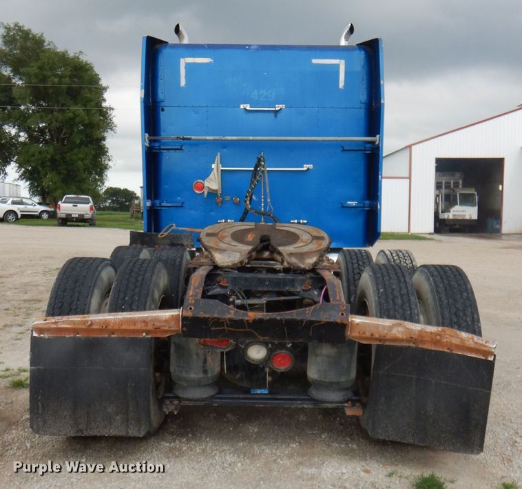 image for item DG4846 1998 Peterbilt 379 semi truck