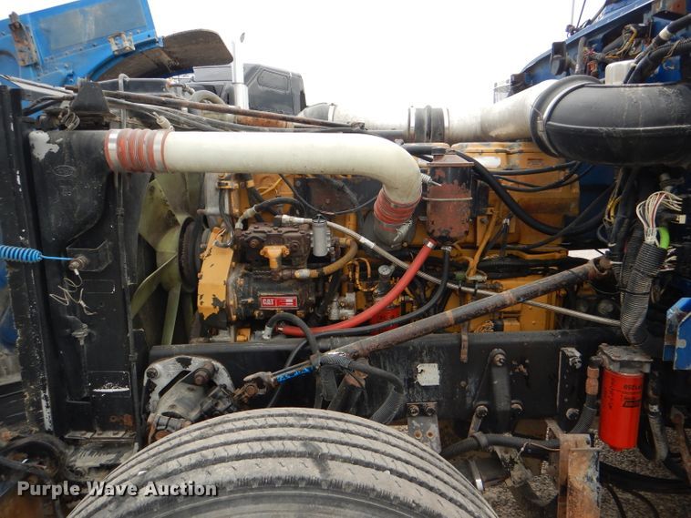 image for item DG4846 1998 Peterbilt 379 semi truck