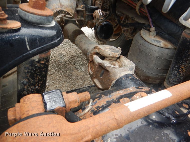 image for item DG4846 1998 Peterbilt 379 semi truck