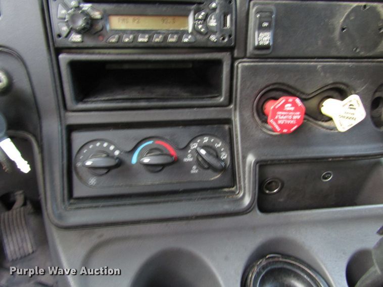 image for item DG6510 2013 International ProStar semi truck