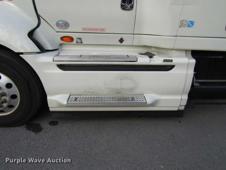 image for item DG6510 2013 International ProStar semi truck