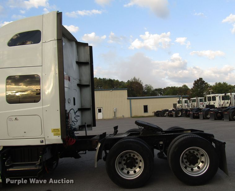 image for item DG6510 2013 International ProStar semi truck