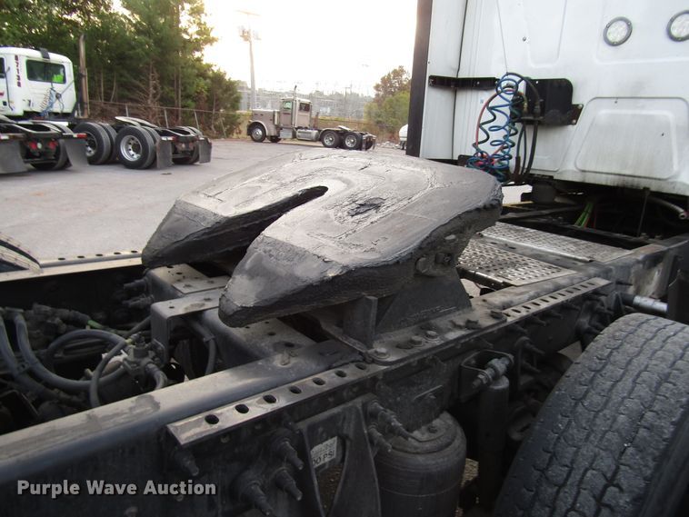 image for item DG6510 2013 International ProStar semi truck