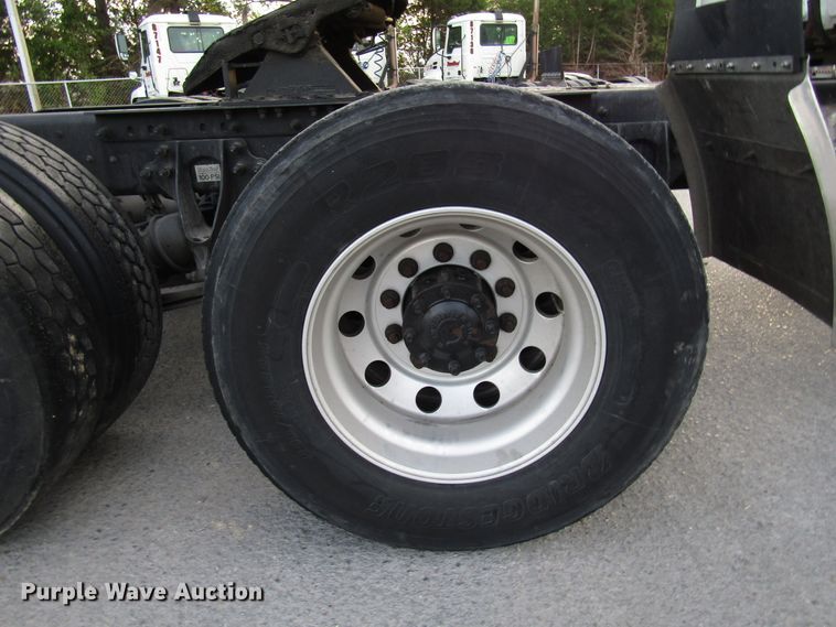 image for item DG6510 2013 International ProStar semi truck